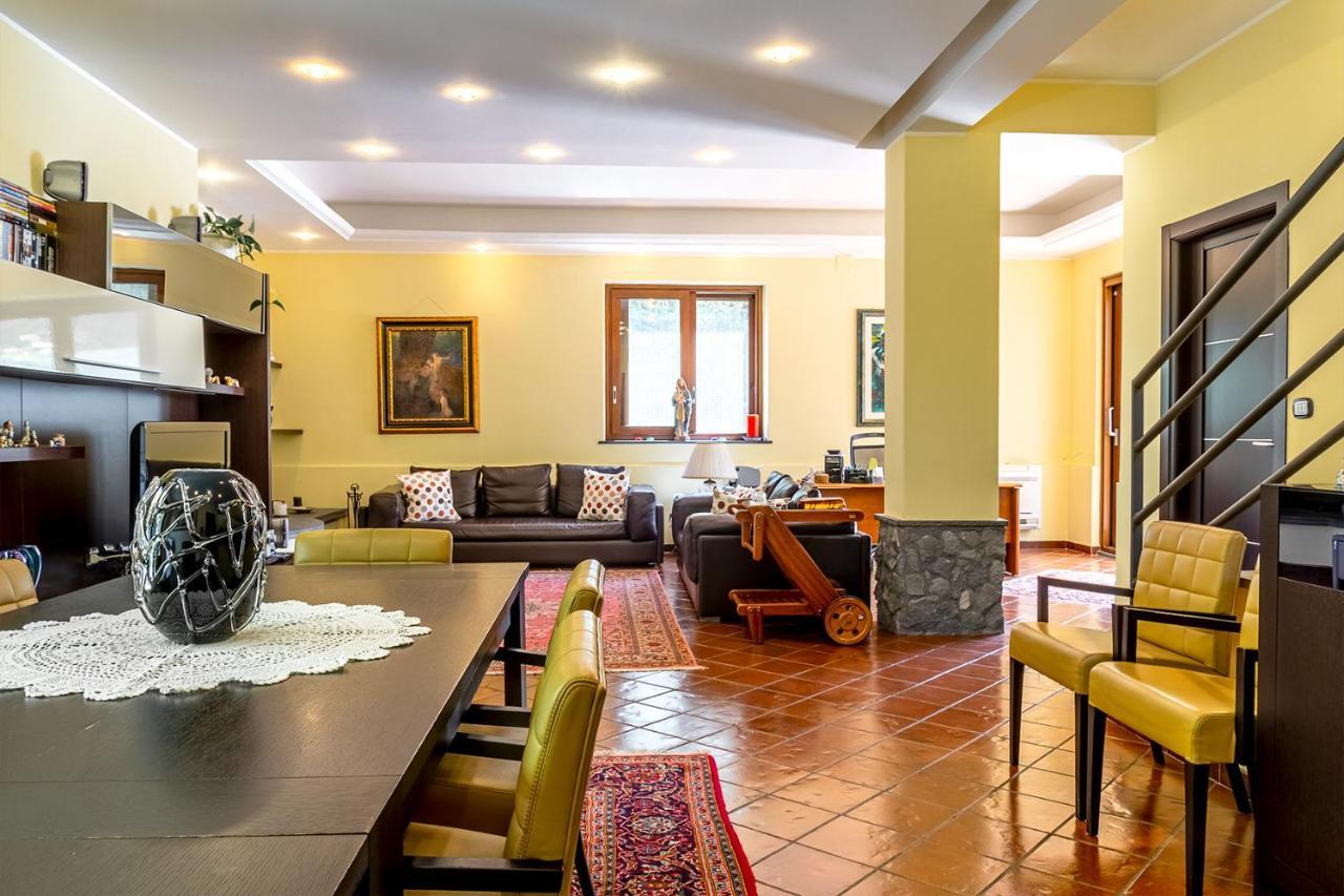Villa Magdalena Aci SantʼAntonio Buitenkant foto